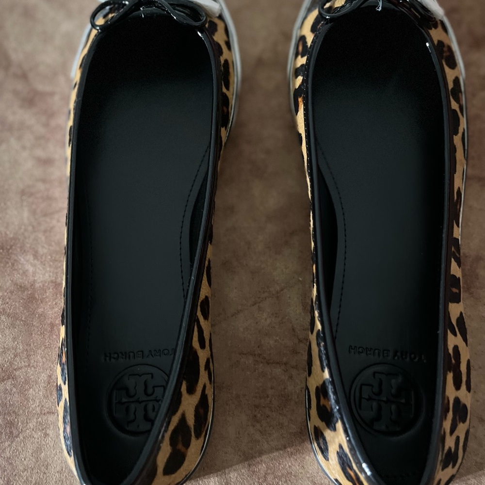 TORY BURCH SKYLER NIB AUTHENTIC CALF HAIR OCELOT LEOPARD BLK PATENT LEATHER FLAT - Picture 12 of 17